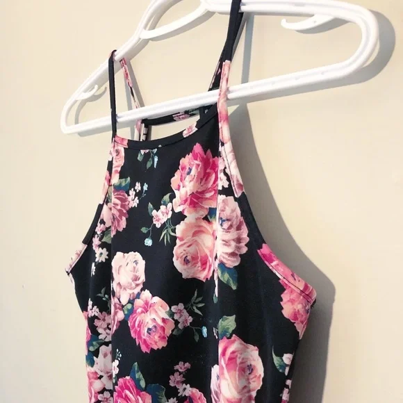 Beautiful Top in Excellent Condition! - Picture 2 of 5